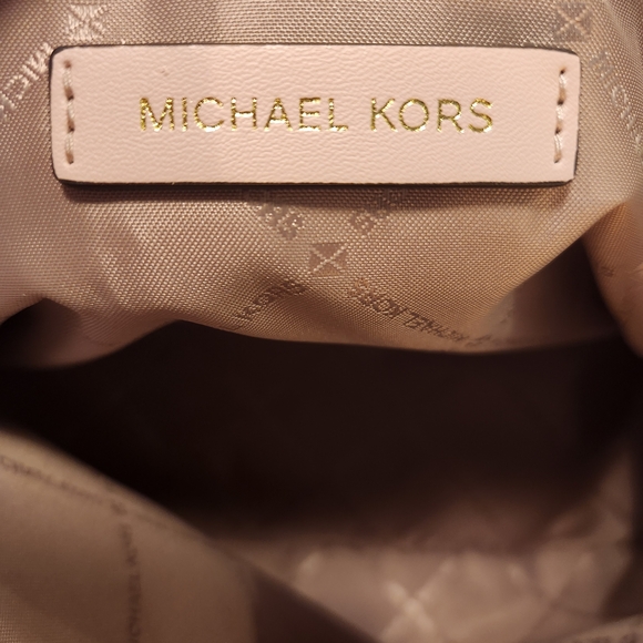 Michael Kors Jet Set Travel Small Metallic Logo Top-Zip Tote Bag in Rose Gold - Picture 12 of 14